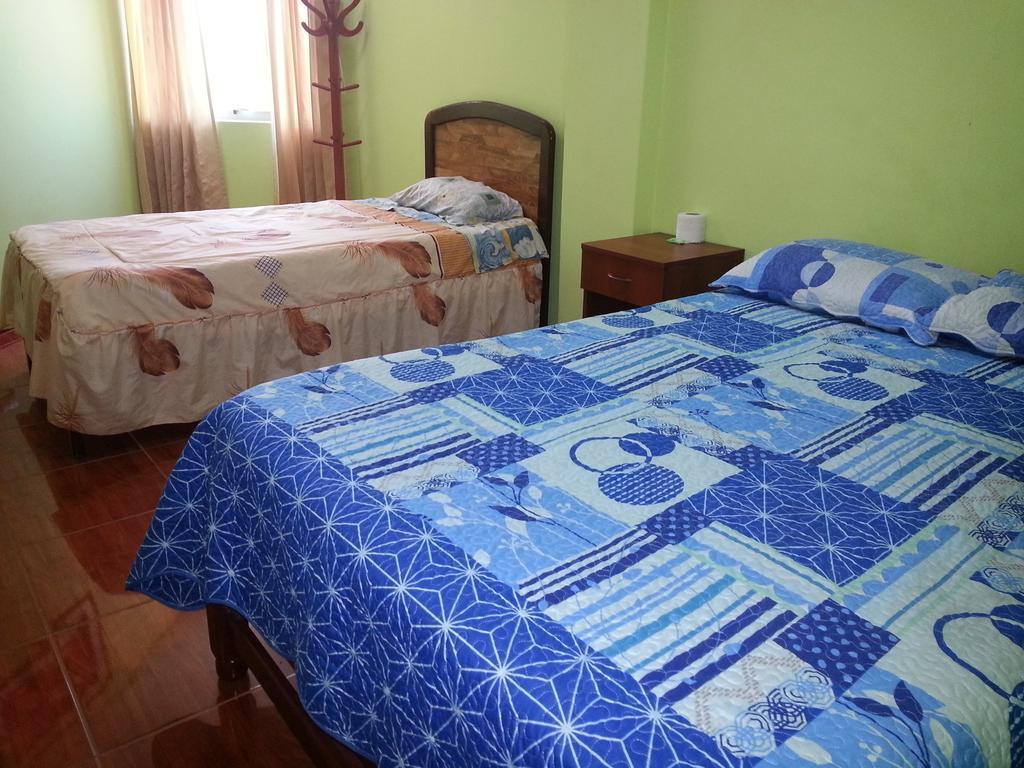 Hostal Puerto Ingles Ilo Bilik gambar
